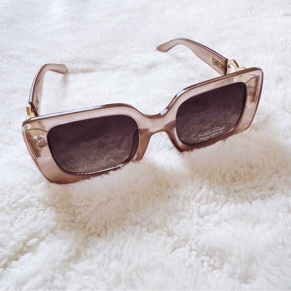 Camille Clear Tan Oversized Square Sunglasses - Picture 4 of 10